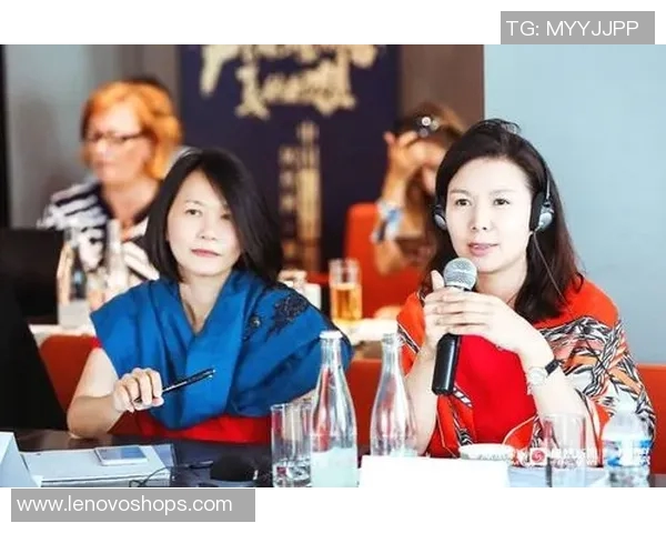 凤凰卫视资讯台高清带您领略全球新闻热点与深度分析