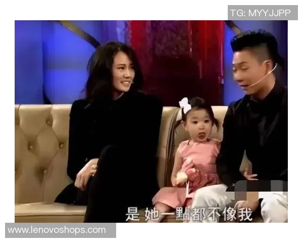 李小鹏妻子背后的故事与她对家庭事业的支持与奉献